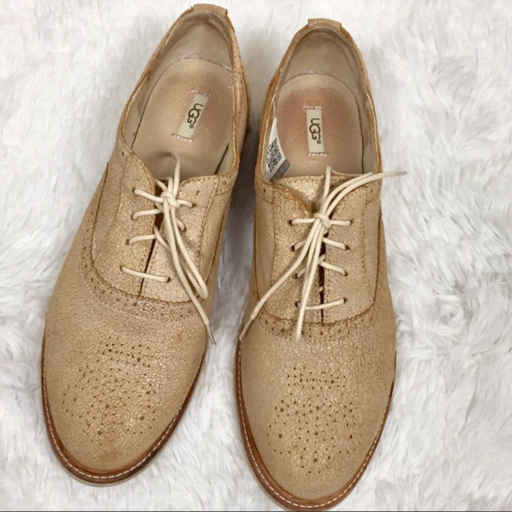 UGG Oxford Style Beige Suede Leather Shoes size 9